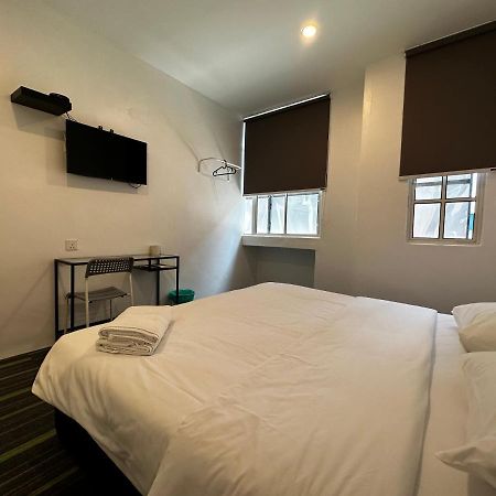 Olive Bedz Hotel タンブン エクステリア 写真