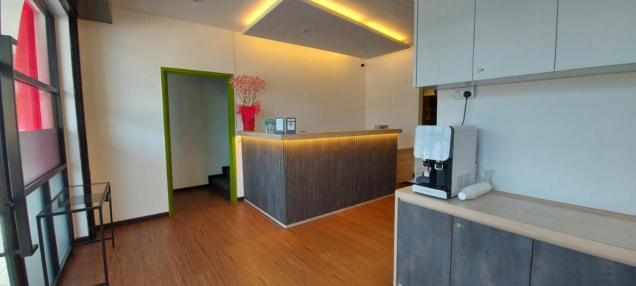 Olive Bedz Hotel タンブン エクステリア 写真