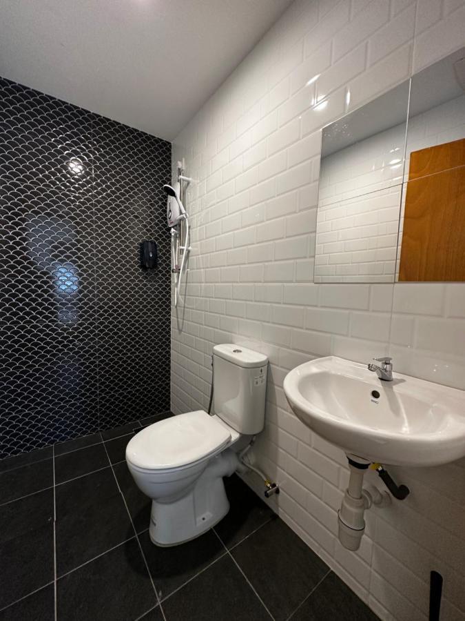 Olive Bedz Hotel タンブン エクステリア 写真